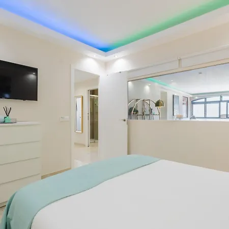 公寓 - Beachfront Luxury Apartment, 5br Playas Del Duque