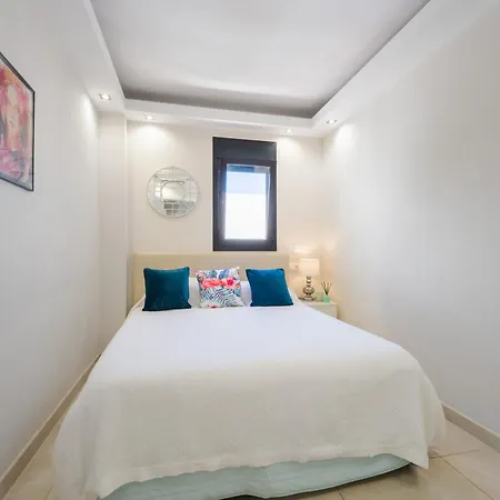 公寓 - Beachfront Luxury Apartment, 5br Playas Del Duque *