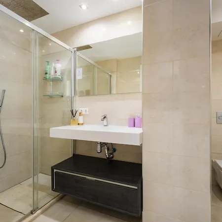 公寓 - Beachfront Luxury Apartment, 5br Playas Del Duque *